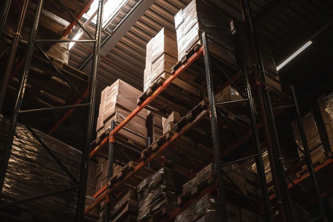 Pas de place dans votre garage ? Avez-vous pensé à la box de stockage ?
