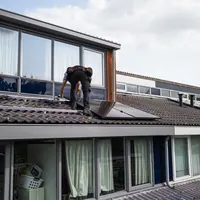 Aide panneau solaire 2026 : primes, rachat et démarches